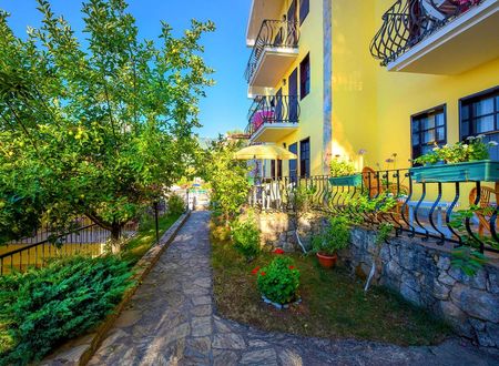 turkey/mugla/fethiye/begonvilevleri390ebf29.jpg