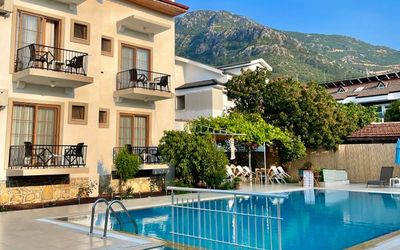 Cennet Hotel · 2