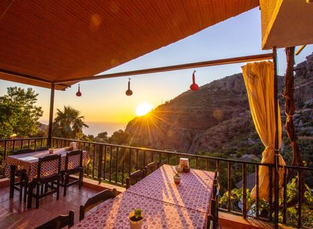 turkey/mugla/fethiye/faralyagulpansiyon07a08eb3.jpg