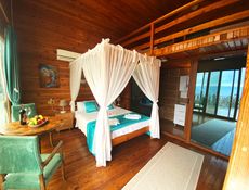 Deluxe Bungalow