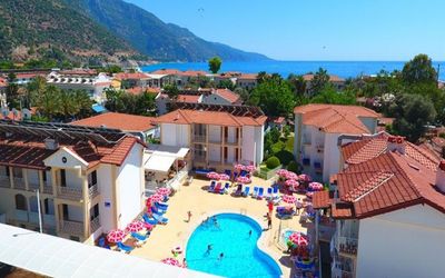 Karbel Beach Hotel · 3