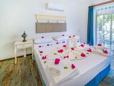Çift Kişilik Deluxe Oda Deniz Manzaralı