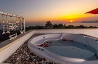 Mango Penthouse Teras ve Jakuzili