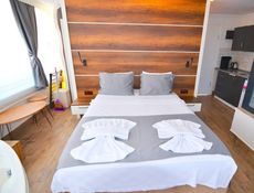 Sea View Suite with Jacuzzi