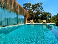 SANDALE (VOLLSTÄNDIGER PRIVATER POOL UND JACUZZI MIT MEERBLICK)