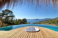 Kestane ( Sea View, Private Pool And Jacuzzi )