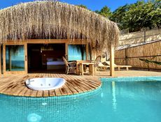 Ladin ( Sea View, Private Pool And Jacuzzi )