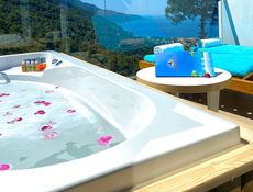 Sea View Room with Jacuzzi