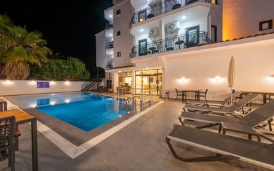 Skykhan Hotel · 5