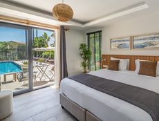 Pool Suite