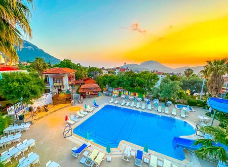 turkey/mugla/fethiye/zehratatilkoyu0f498947.jpg