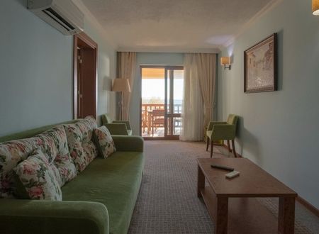 turkey/mugla/marmabeach29daa26d.jpg