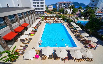 Ada Julian Marmaris · 2