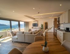 Suit Oda Deniz Manzaralı