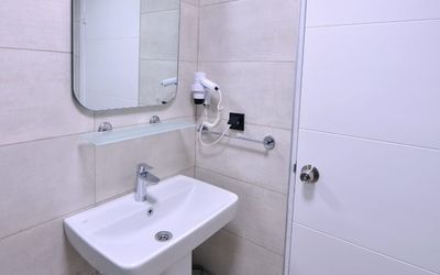 Green Park Apartments · 5