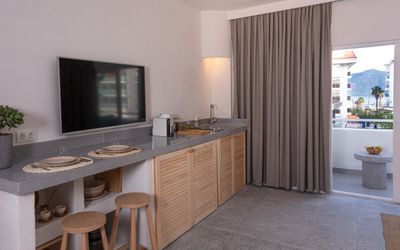 L'olive Homes · 3