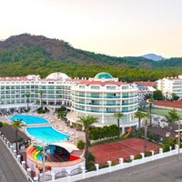 Pineta Park Deluxe Hotel