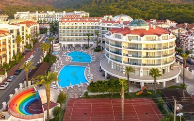 Pineta Park Deluxe Hotel · 5