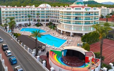 Pineta Park Deluxe Hotel · 2