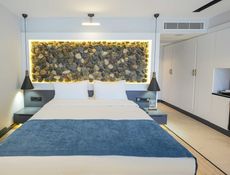 Deluxe Kısmi Deniz Manzaralı Oda