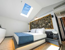 Deluxe Deniz Manzaralı Jakuzili Oda