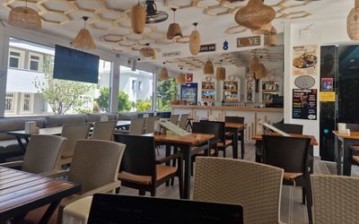 Yade Hotel · 5