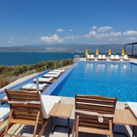 Ni Marin Hotel