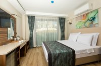 DELUXE DOUBLE ROOM (2+1 PERSON)
