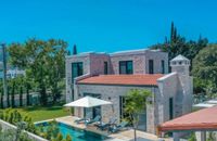 Bodrum 4 Odalı Isıtmalı Havuzlu Lüks Özel Villa