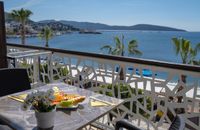 Deluxe Sea View Room