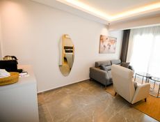 Suit Oda - Banyolu
