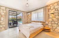 Özel Havuzlu Villa