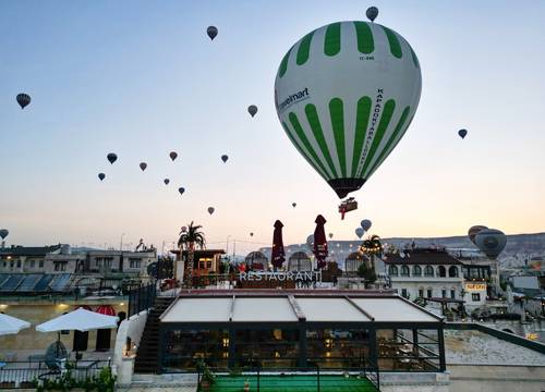 turkey/nevsehir/cratusstonepalace27c79ae4.jpg