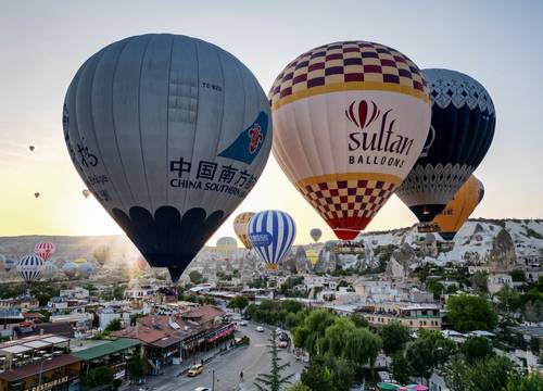 turkey/nevsehir/cratusstonepalaced3564904.jpg