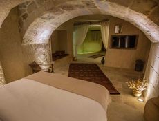 King Cave Room (102)