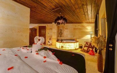 Enjoy Stone Hotel · 4