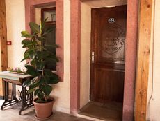 DELUXE DOUBLE SUITE 103