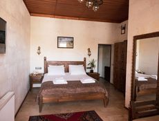 DELUXE DOUBLE ROOM WITH BALCONY 202