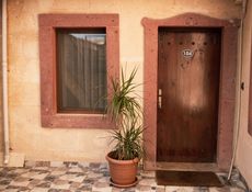 DELUXE TWIN/DOUBLE ROOM 104