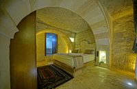 105 KING SUITE CAVE ROOM WİTH JACUZZI