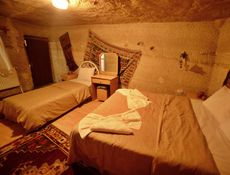Cave Triple Room With Bath 107