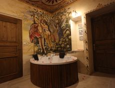 Deluxe Stone Room