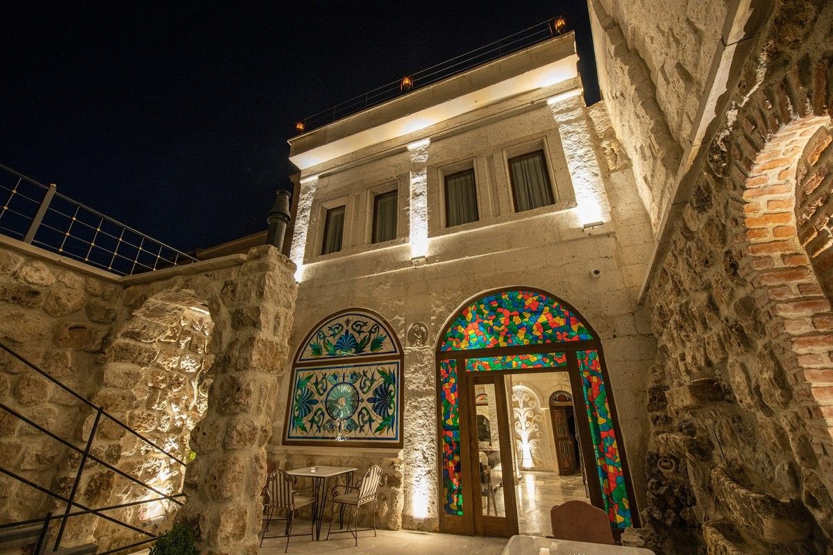 Foremanson Cave Hotel