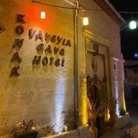Vaveyla Cave Hotel