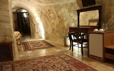 Naturels Cave House · 3