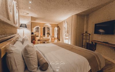 Nino Cave Suites · 3