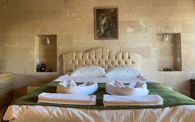 Yeşilöz Inn Cave Otel · 4