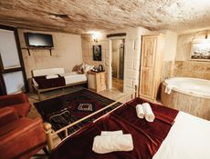 Family Suite, Jacuzzi or Courtyard View