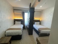 Twin Economy Room