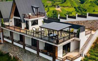 Meona Villa · 5